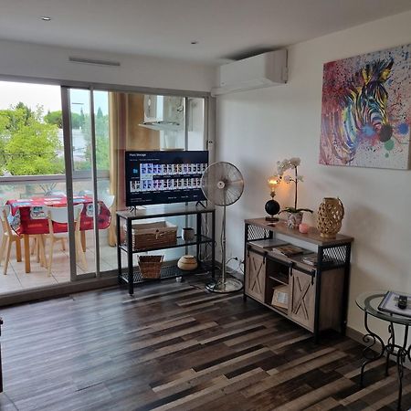 Superbe T2 Tout Confort 3 Etoiles, Entierement Renove Avec Piscine, Parking, Clim, Wifi, Netflix 拉格朗德默特 外观 照片
